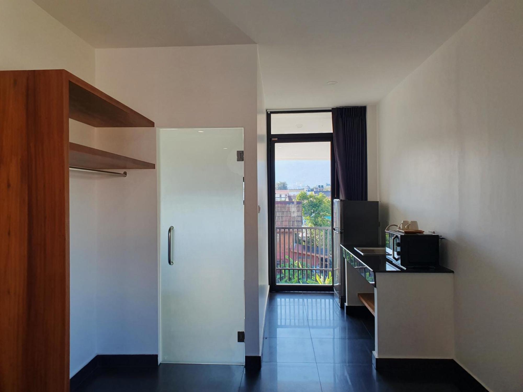 The Sila Suites - Intrawarorot Chiang Mai Bagian luar foto