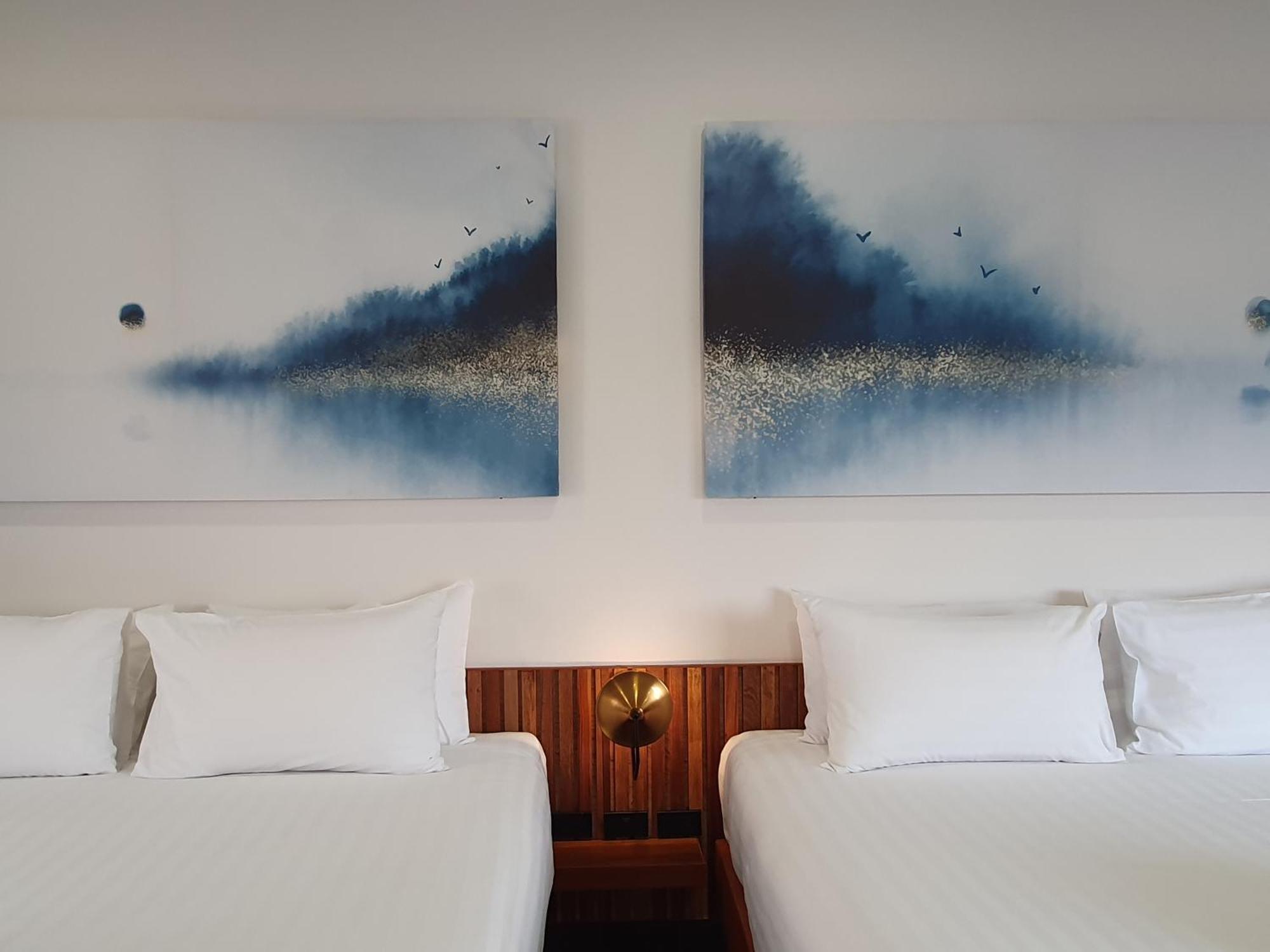 The Sila Suites - Intrawarorot Chiang Mai Bagian luar foto