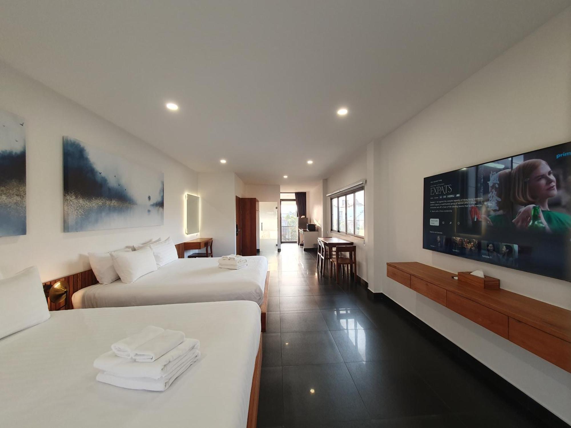 The Sila Suites - Intrawarorot Chiang Mai Bagian luar foto